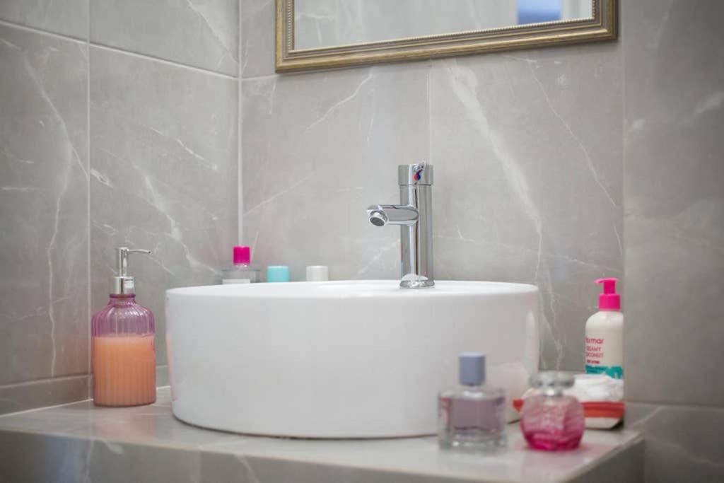 Nice Suite 5 Min. From Syntagma Square, Atina Dış mekan fotoğraf